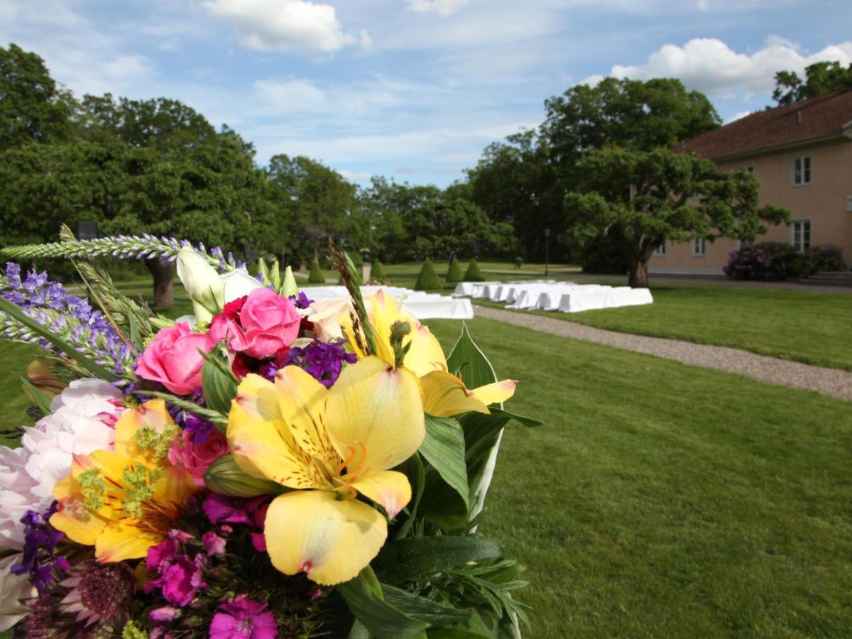Soedertuna Slott Gnesta ภายนอก รูปภาพ