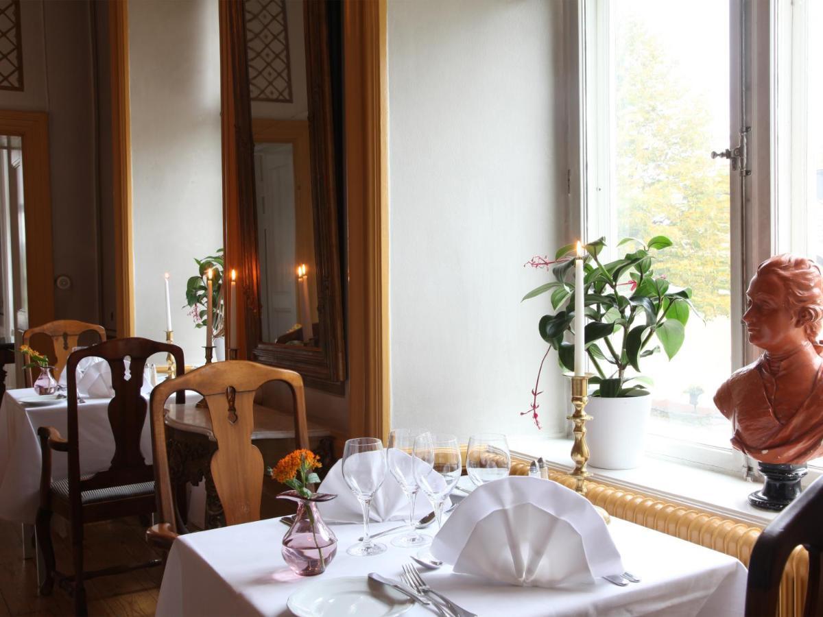 Soedertuna Slott Gnesta ภายนอก รูปภาพ