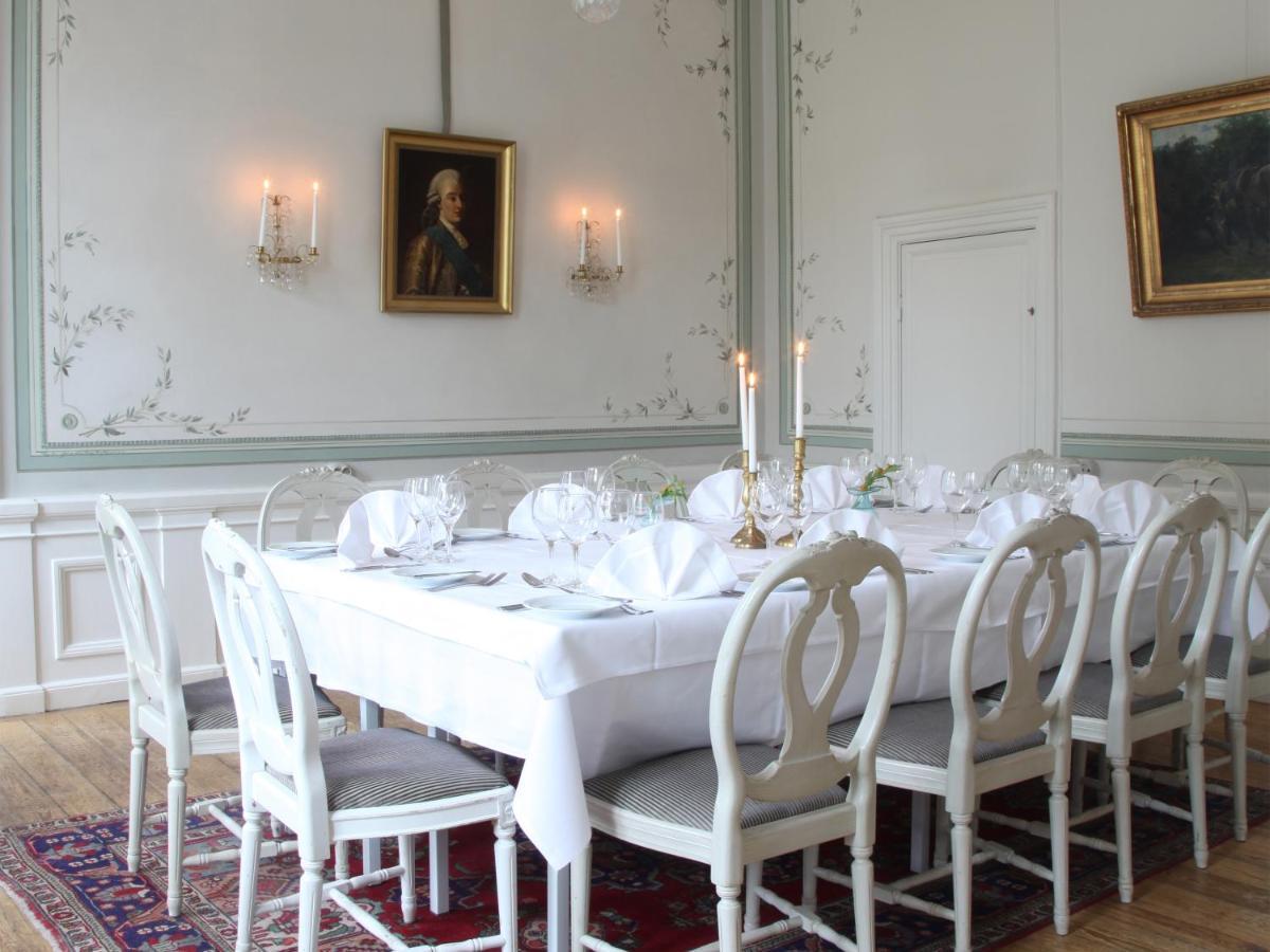 Soedertuna Slott Gnesta ภายนอก รูปภาพ
